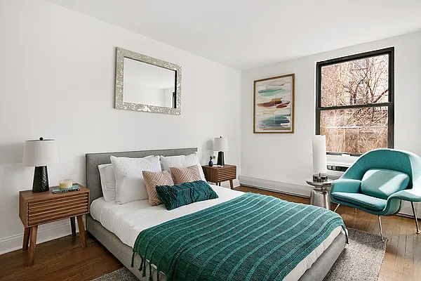 Sold by Compass | media 5