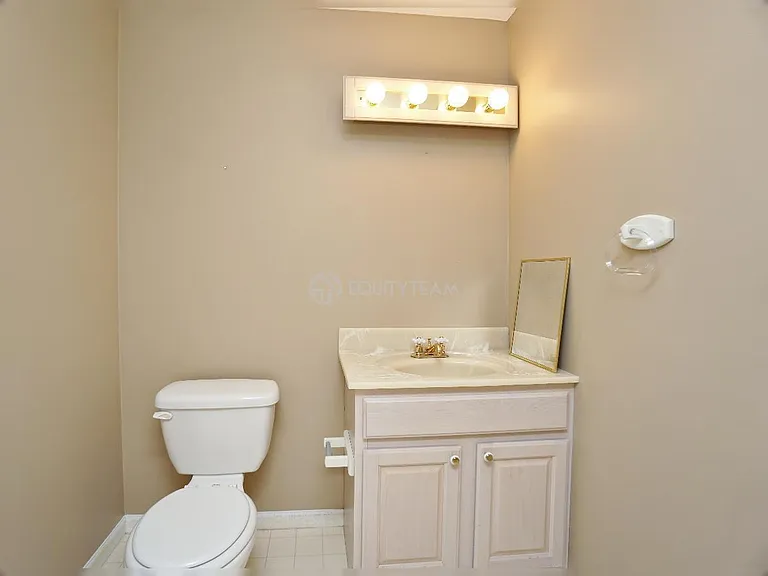 6275 Hummingbird Dr — Photo 29