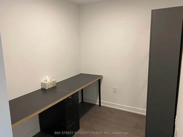 50 McCaul St #1009 — Photo 2