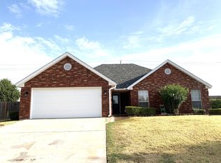 3718 NE Madison Ave, Lawton, OK 73507