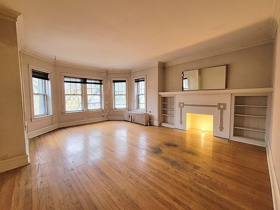 5th image of 1613 W Farwell Ave #302