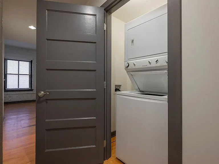 The Cameron Lofts — Photo 19