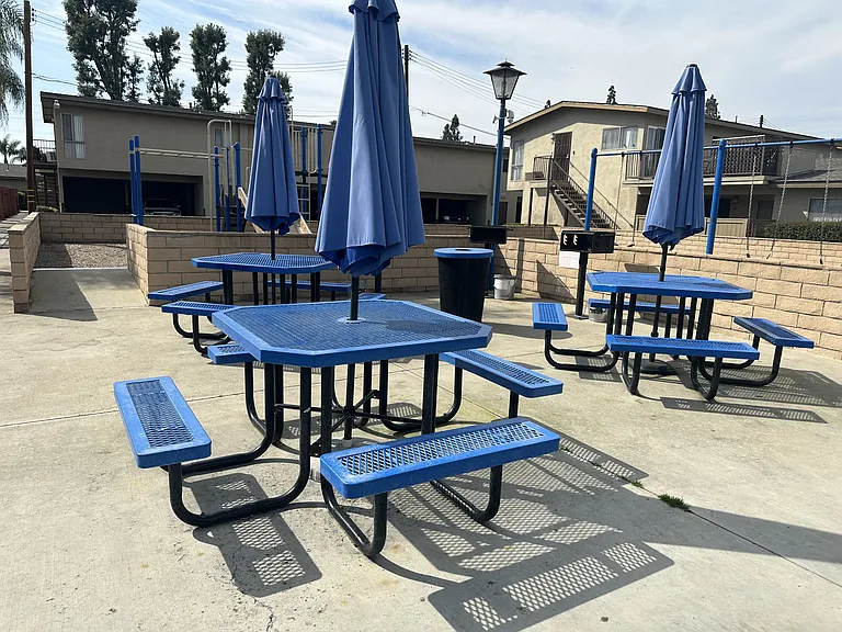 Arroyo Vista Apartments — Photo 11
