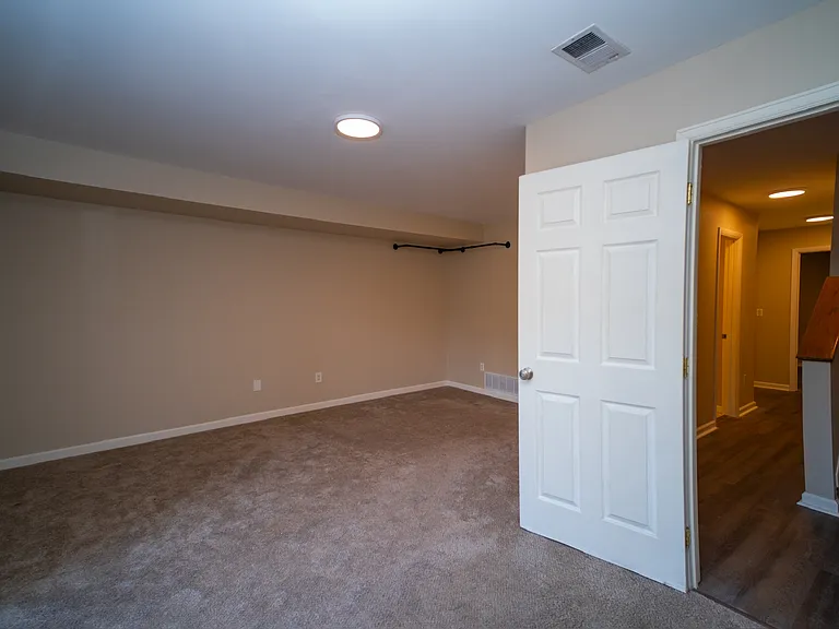2829 Springdale Ln — Photo 19