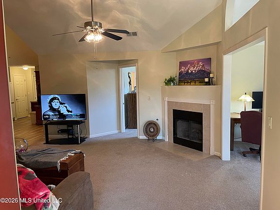 3rd image of 8925 Oak Branch Ln
