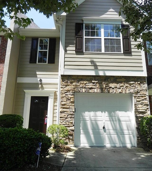1st image of 179 Oak Green Dr
