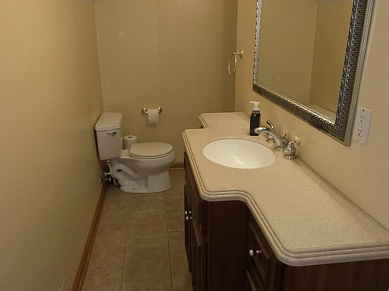 278 Forest Rd — Photo 23
