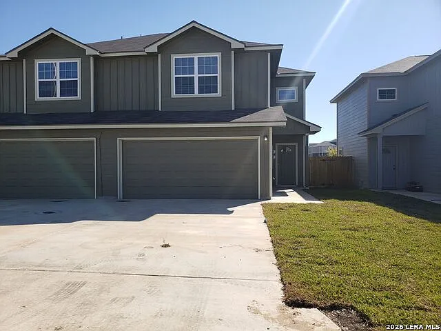 1772 Tristan Trl — Photo 1