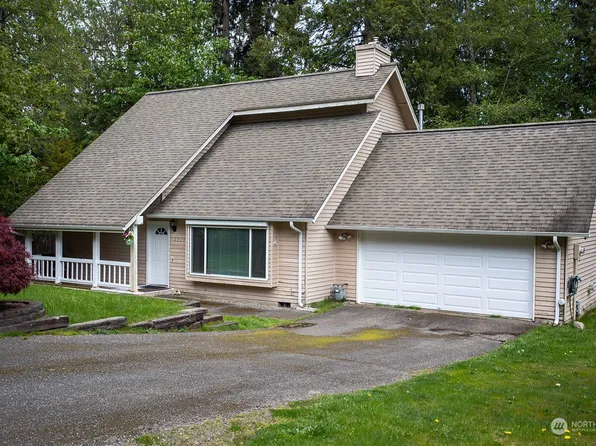3697 NE Liverpool Drive, Bremerton, WA 98311