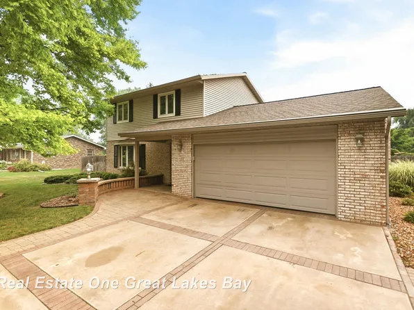7560 Laurie Ln S, Saginaw, MI 48609