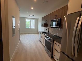 100 Plank St #S, Bedford, MA 01730