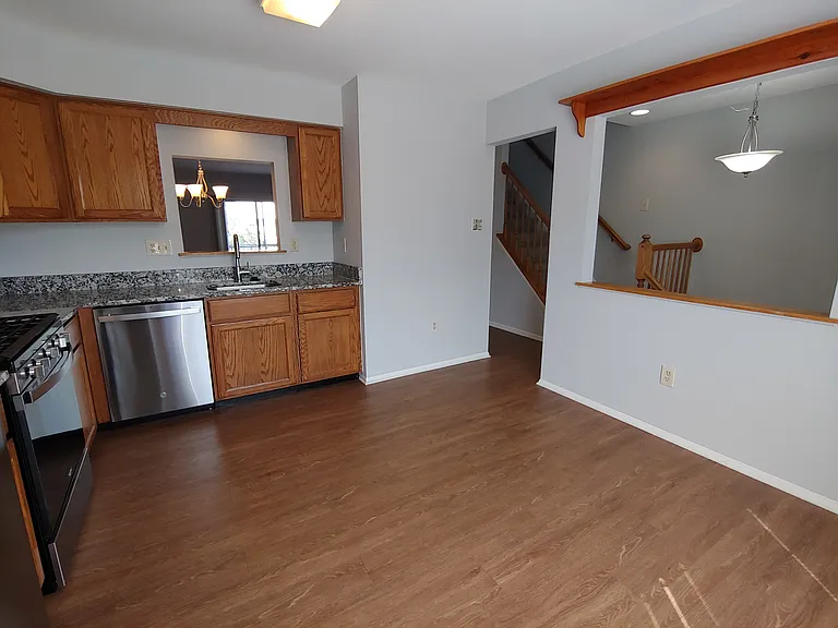 2448 Winding Ridge Rd — Photo 6