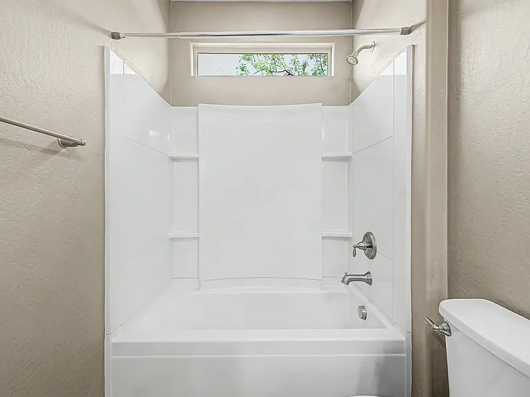 2539 W Rabjohn Rd — Photo 9
