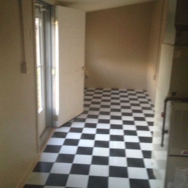 2nd image of 310 N Valley St
