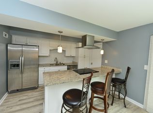 806 Jamestowne Dr, Virginia Beach, VA 23464