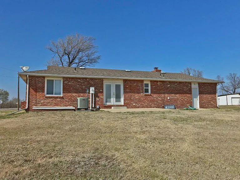 7136 S Greenwich Rd #1 — Photo 11