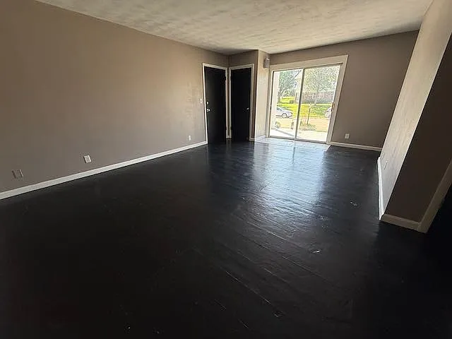 316 South Ridgewood Drive - A — Photo 2