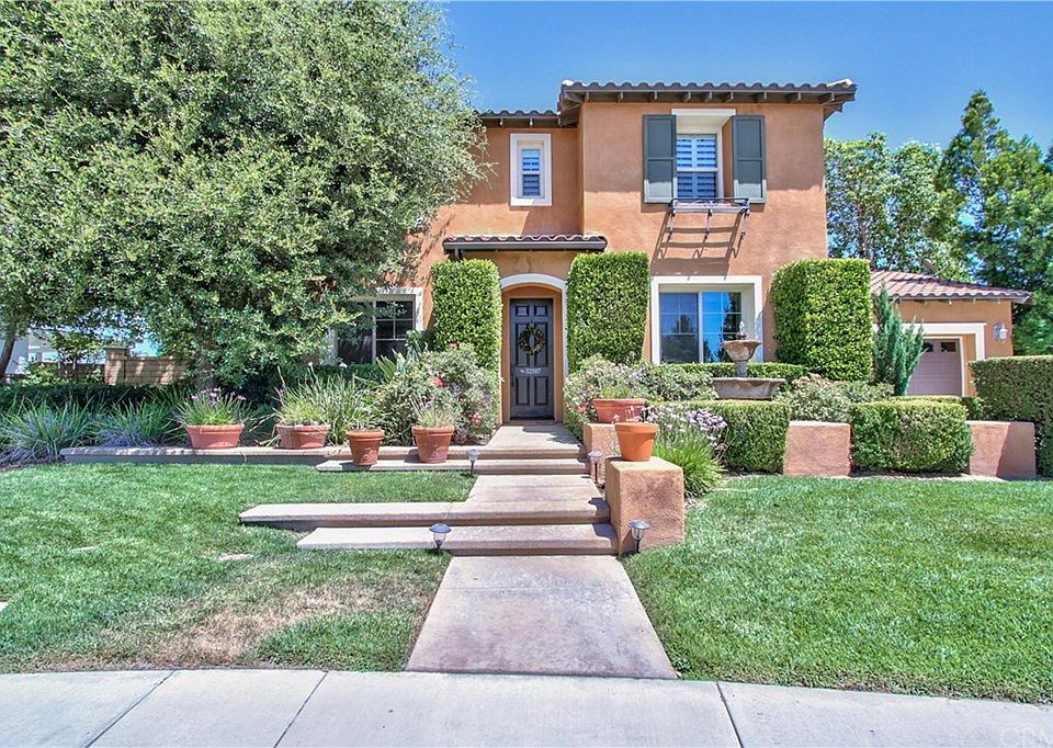 1st image of 32587 Marietta Ct