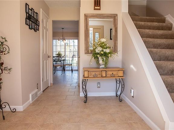 3rd image of 4391 Pine Lake Dr