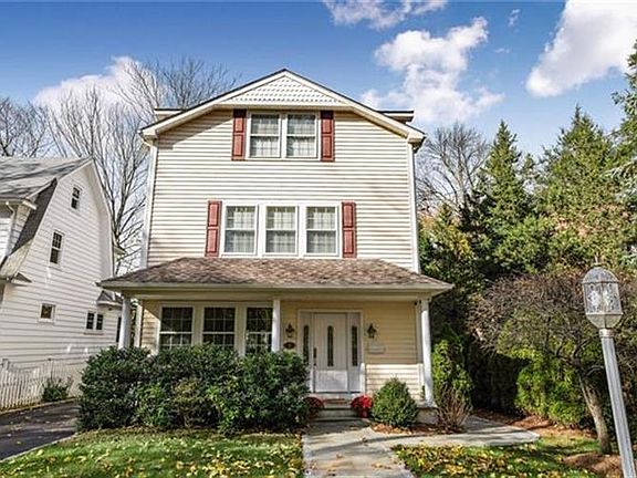 2nd image of 3 Holland Pl