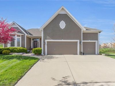 4800 W 162nd St, Overland Park, KS, 66085