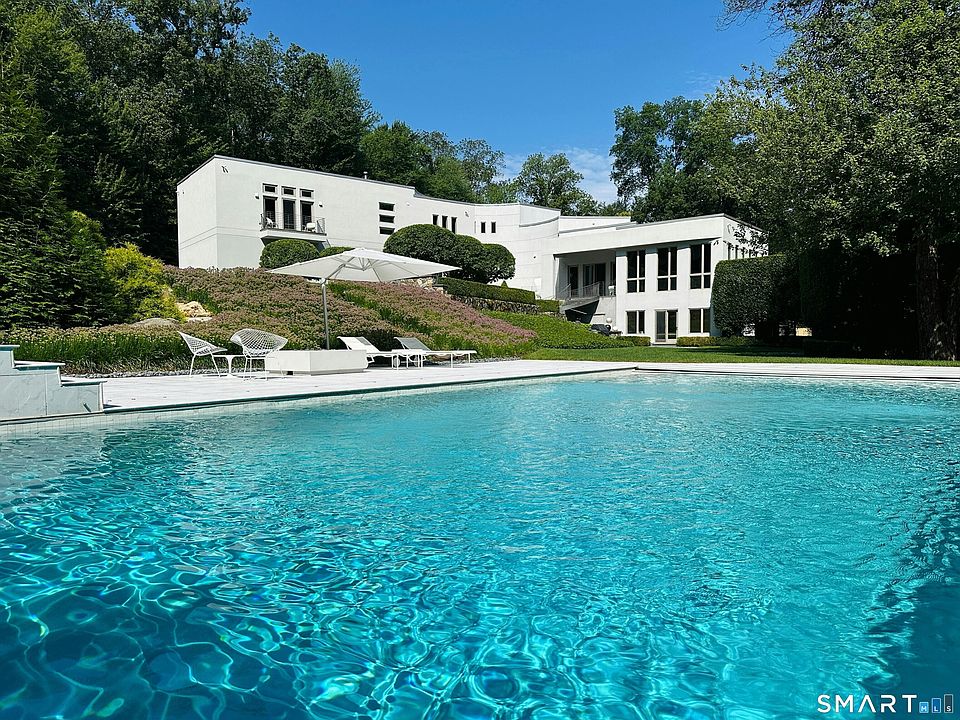 1st image of 300 Sturges Ridge Road
