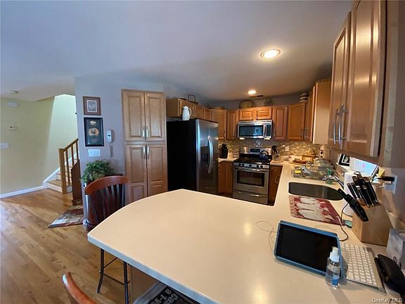 3rd image of 600 Dove Ct