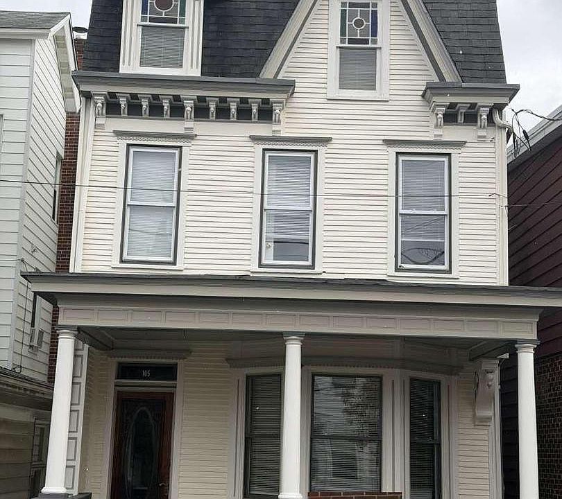 1st image of 105 S 4th St