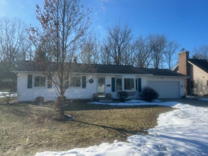 1st image of 245 Weitzel Dr