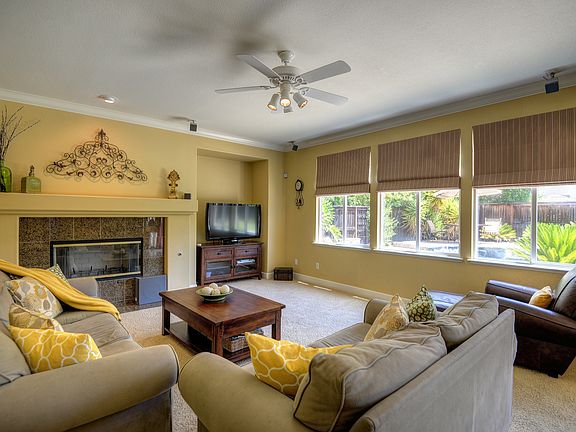 4th image of 1117 Souza Way