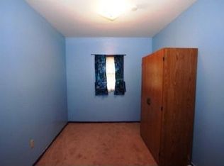 6112 Parker St, Omaha, NE 68104