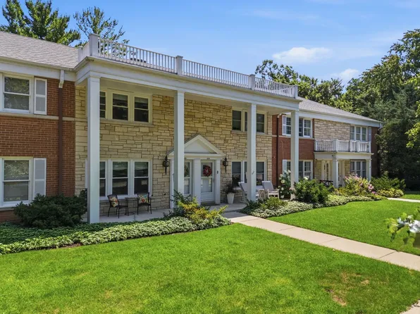 606 5th St #606, Wilmette, IL 60091