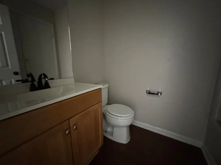 1210 Monroe Lp — Photo 10