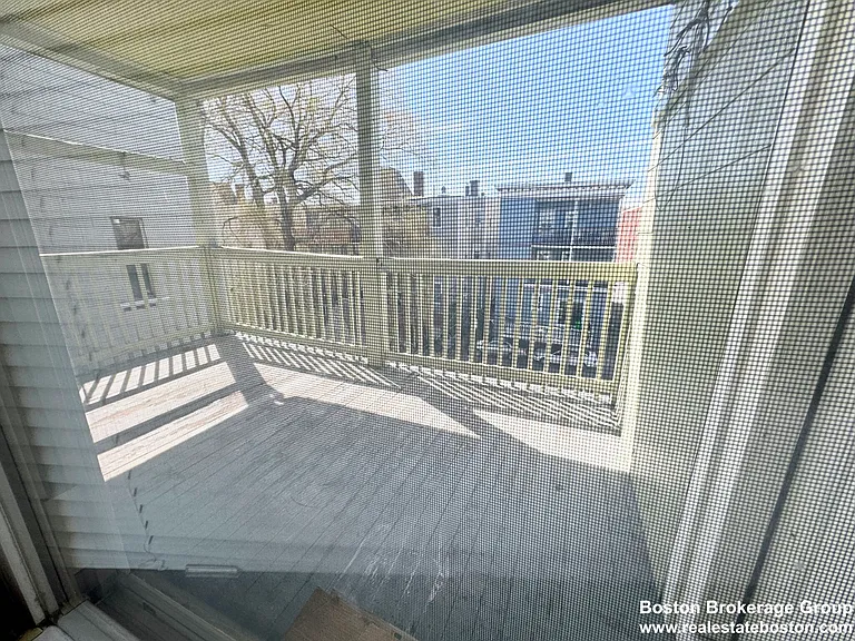 20 Howell St #3 — Photo 6