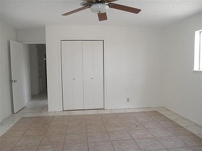 5th image of 806 Lindenwood Dr