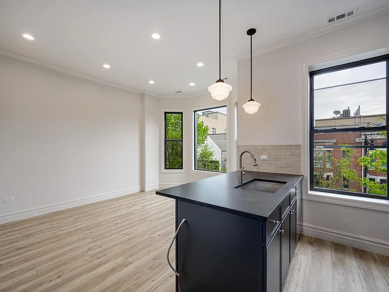 1710 W Belmont Ave #301 — Photo 1