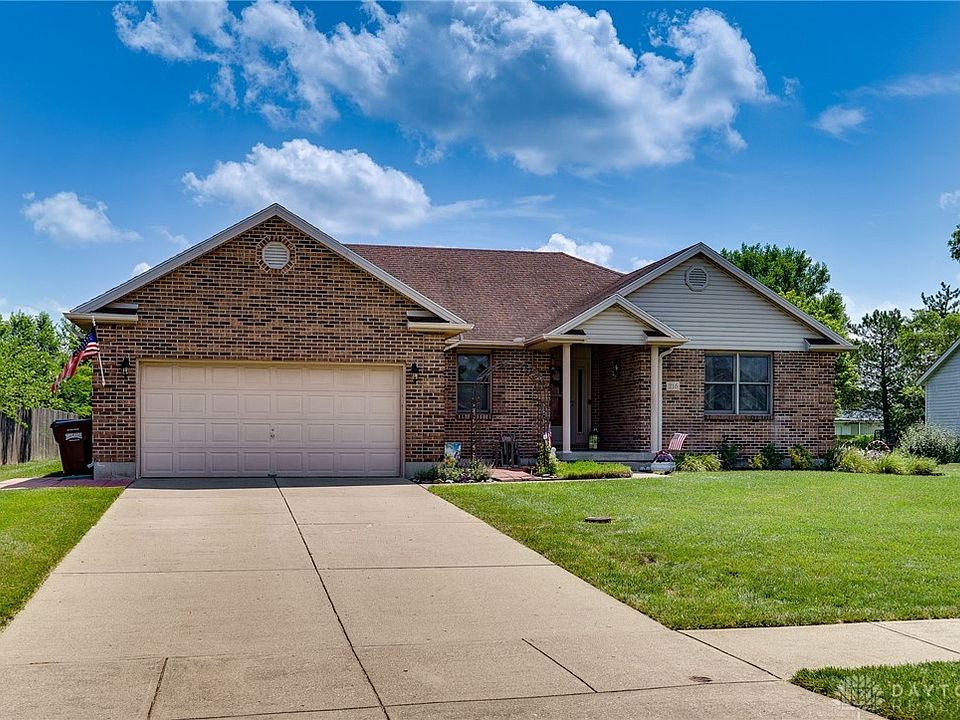 1st image of 215 Christina Way