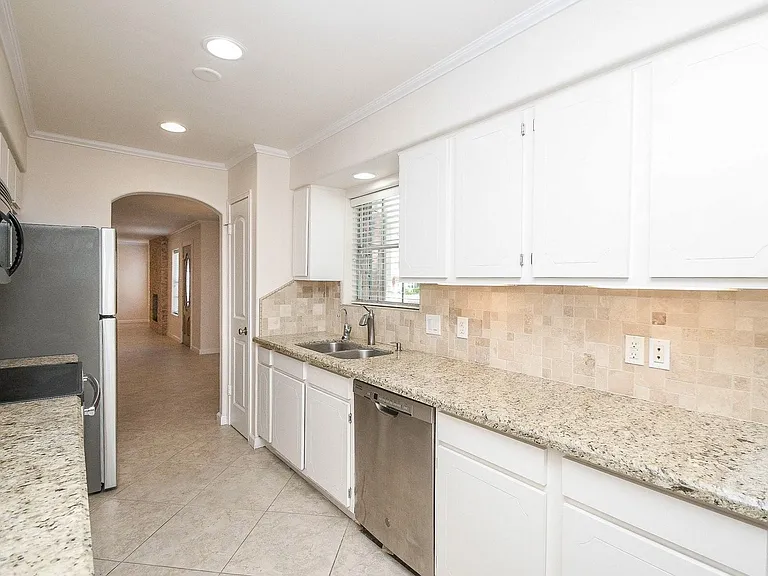13240 Trail Hollow Dr #3240 — Photo 22