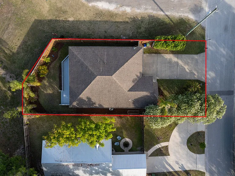 228 Herada St — Photo 31
