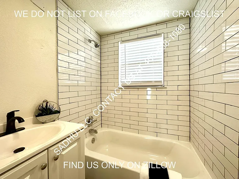 2116 NW 11th St #1/2 — Photo 15