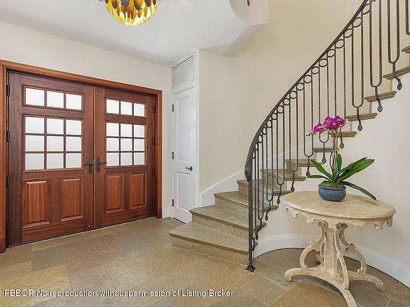 5th image of 111 Seagate Rd