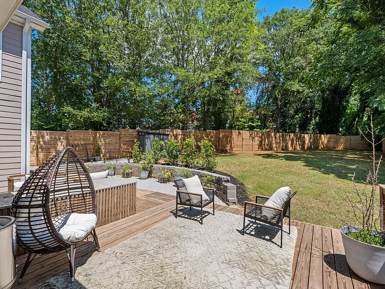 3 Deering St — Photo 8