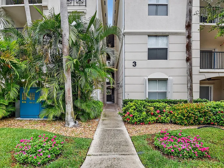 3212 Tuscany Way #3212 — Photo 34