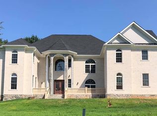 3005 Melanie Ln, Oakton, VA 22124