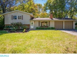 3317 Darbyshire Dr, Hilliard, OH