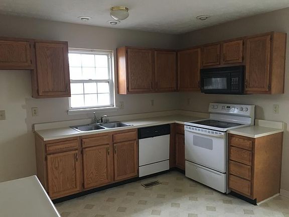 5th image of 529-531 Bell Place Dr