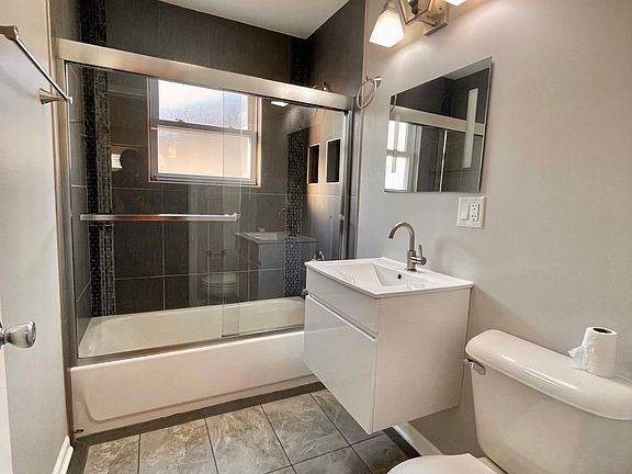 5th image of 3314 S 59th Ct #2