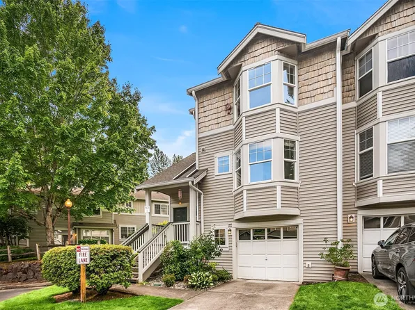 9621 179th Place NE #1, Redmond, WA 98052