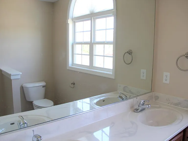 Beautiful counter-tops.