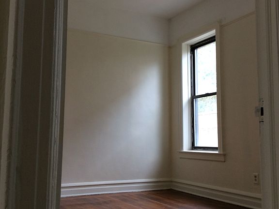 5th image of 8422 13th Ave APT 1R